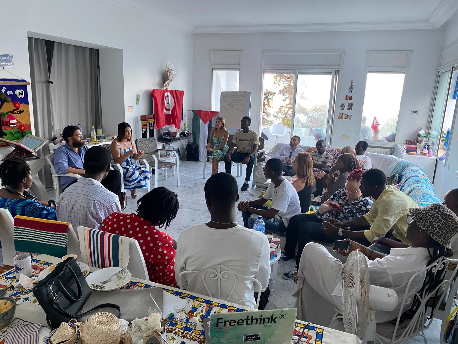 MENA-can facilitating a cross-regional learning and collaboration session with changemakers.